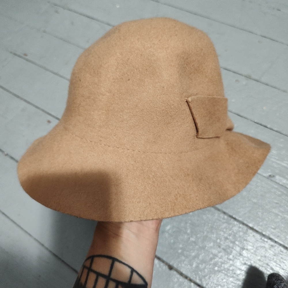 Wool hat - Picture 4 of 5